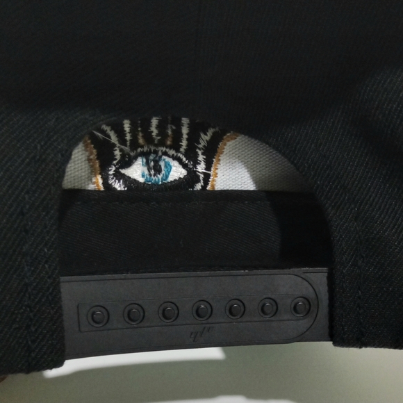 Hamsa Hand 3rd Eye 3D Embroidered Black Snapback Hat Flat Bill 6 Panel Yupoong - Picture 8 of 9